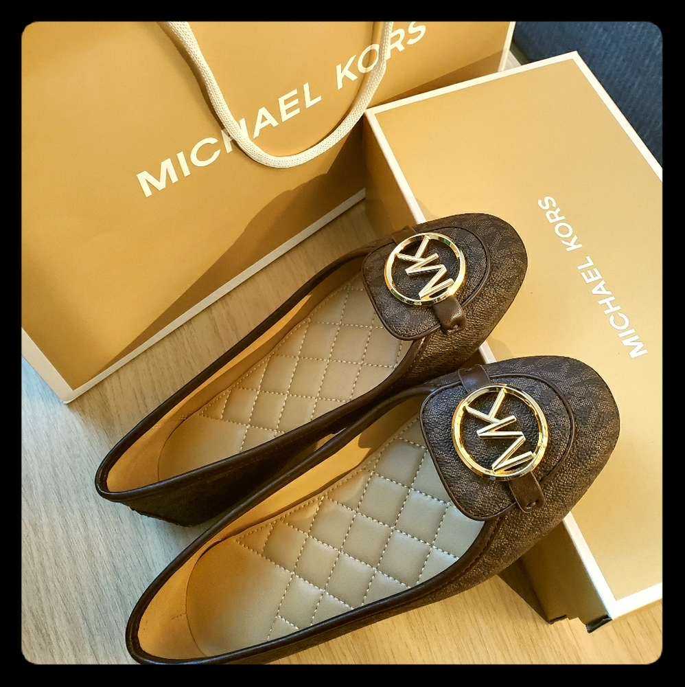 New Micheal Cors Flats